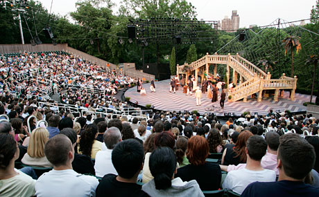 New York - estrelas da msica fazem shows de graa em NY