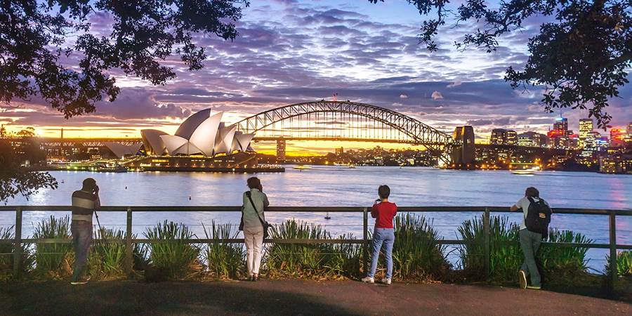 Australia tourist guide