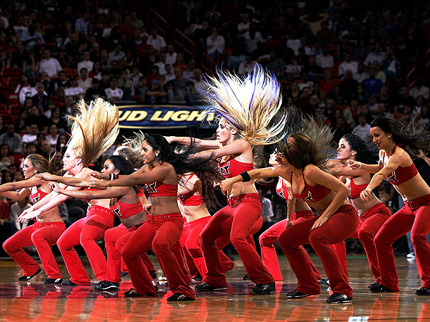 Cheerleaders do Miami Heat s�o tetracampe�s da NBA