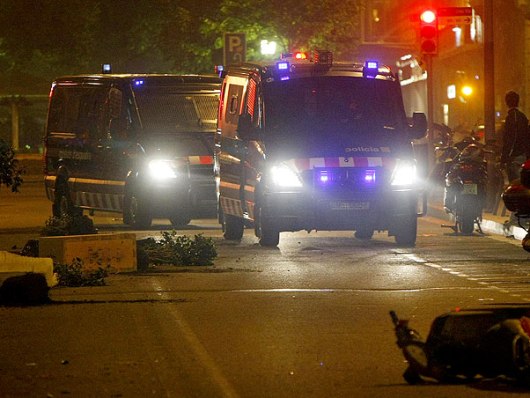 Festa do t�tulo do Barcelona acaba em morte e 45 torcedores presos