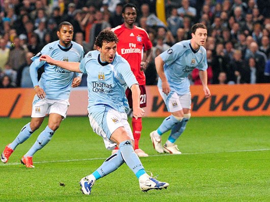 Hamburgo elimina Manchester City na Copa da Uefa