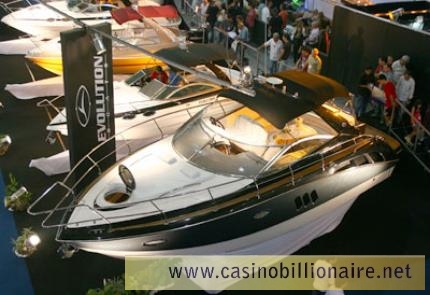 As lanchas mais luxuosas do mundo - EVOLUTION 310
