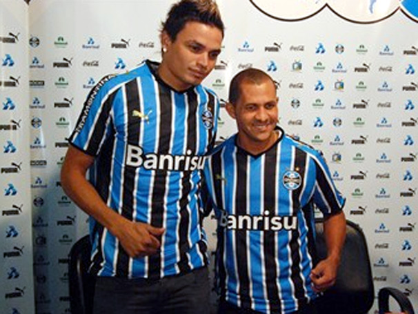 Mais dois jogadores s�o contratados pelo Gr�mio