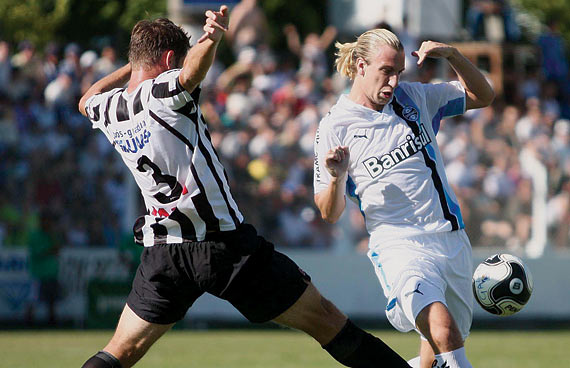 Aumenta a crise: Gr�mio perde mais uma