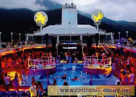 House Ship festa no navio