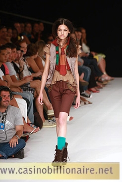 Quinto dia do Fashion Rio em alta