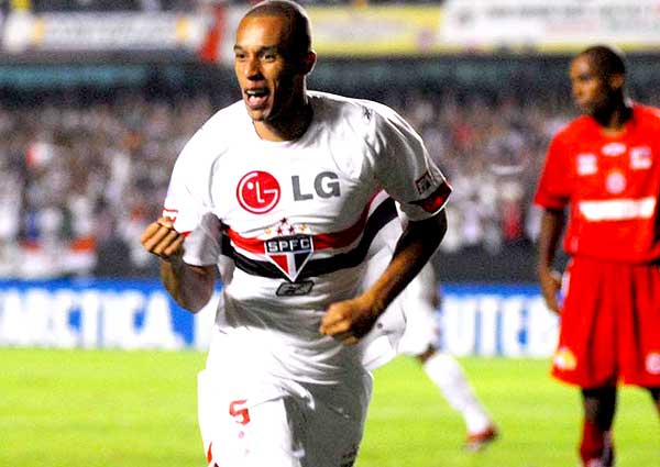 A premia��o Craque do Brasileir�o 2008 continua