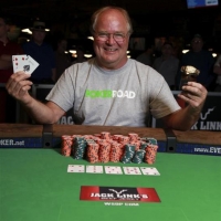 Michael Davis vence o maior evento snior da histria