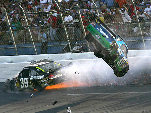 Acidente no GP de Talladega deixa 7 espectadores feridos