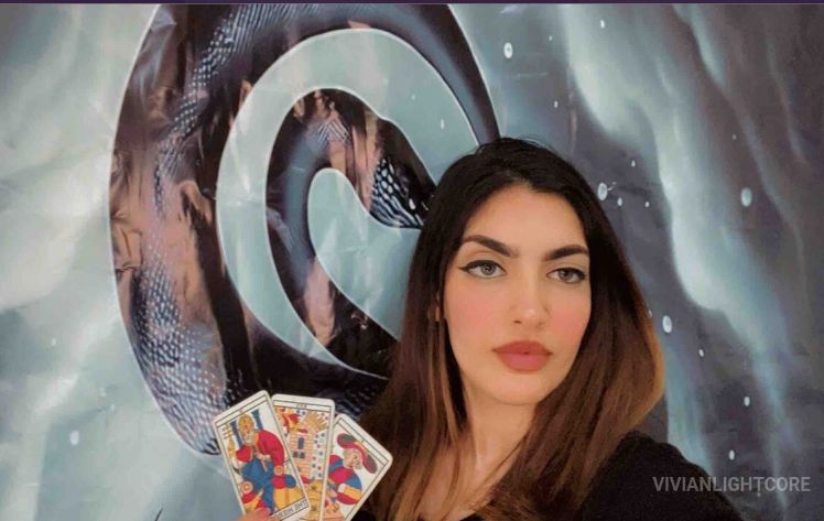 Vivianlightcore Oranum Psychic Review