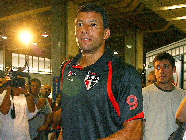 Um é pouco, dois é bom! Um é pouco, dois é bom!